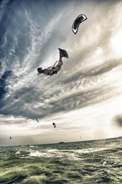 The kite instructor Marco Maschietto flies upside down